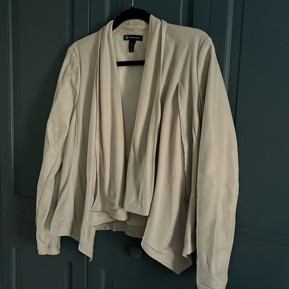 Moto style jacket. Faux leather and cotton blend, ecru color. Silver hardware.